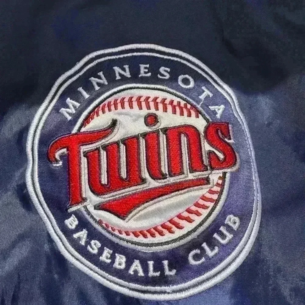 Minnesota Twins baseball pullover size L 16/18, Embroidered logo front/backside - Picture 8 of 12